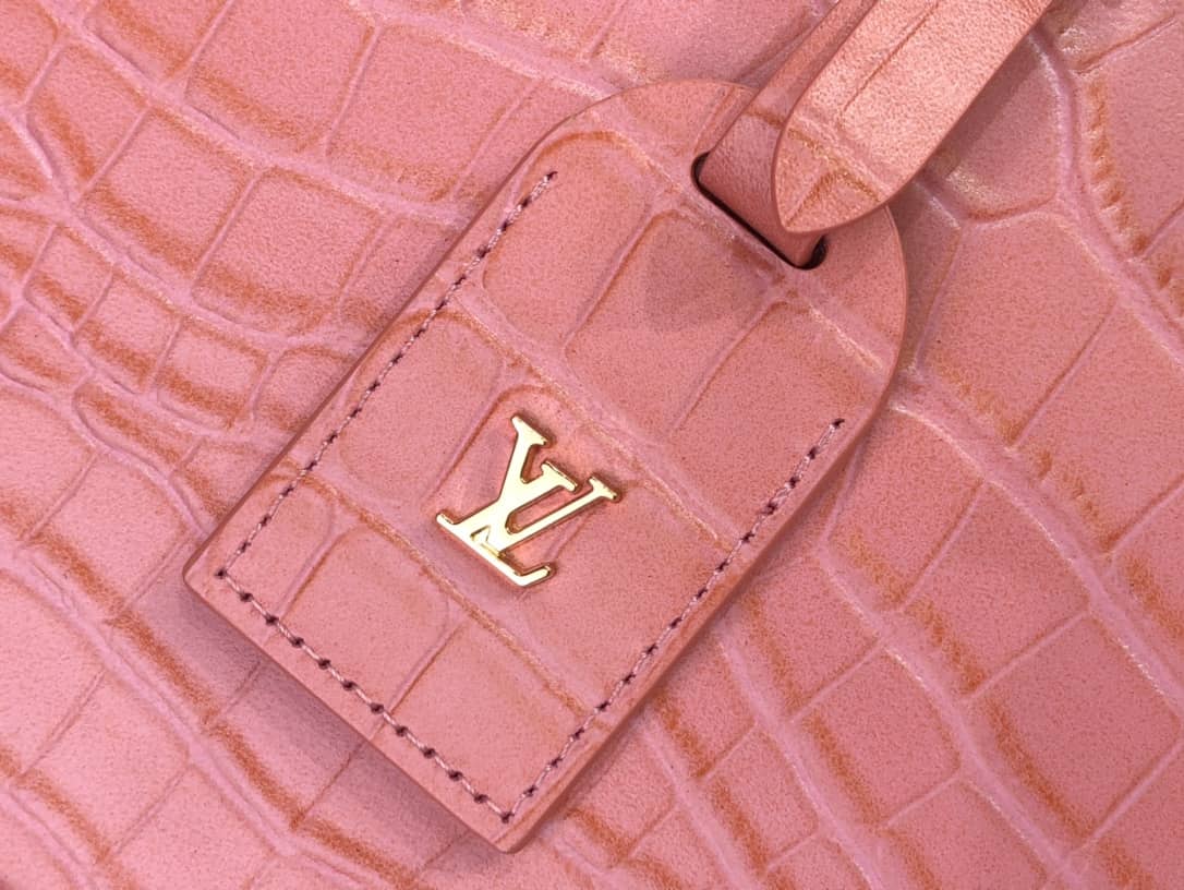 L0vis Vvtt0n Petite Boite Chapeau Crocodilien Brillant Replica Bag Pink N93597