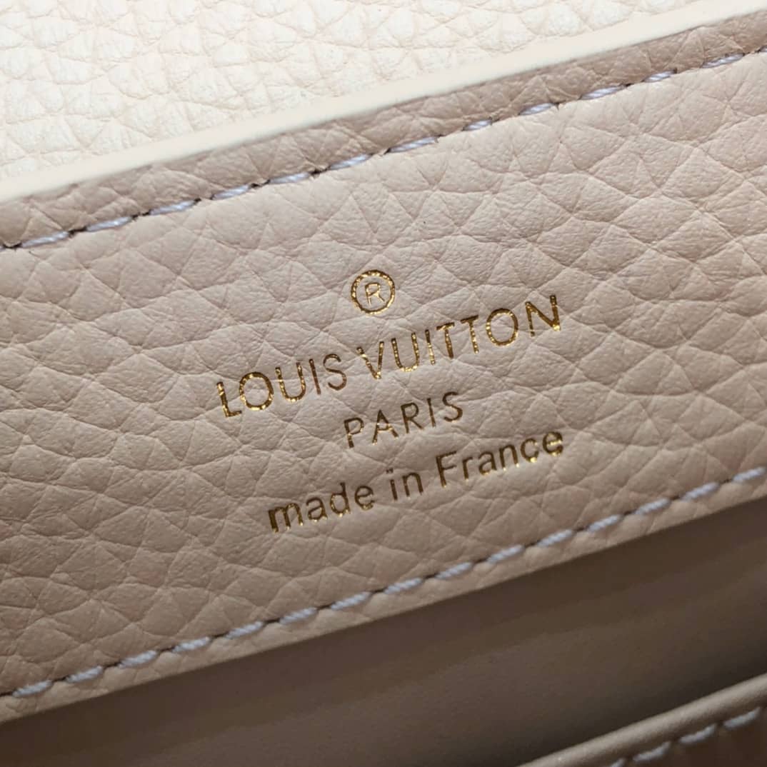 L0vis Vvtt0n Capucines MM Taurillon Leather Tote M94227