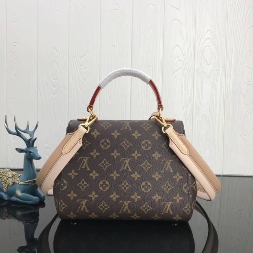 L0vis Vvtt0n Cluny BB Monogram Canvas Shoulder Handbag Replica Purple M42738