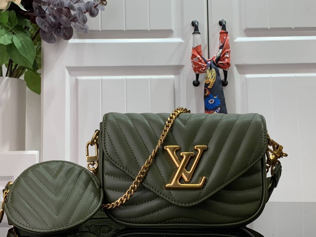 L0vis Vvtt0n New Wave Multi Replica Pochette Green M56466