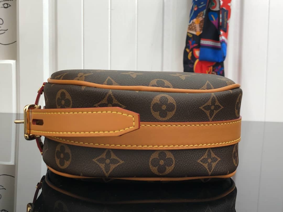 L0vis Vvtt0n Monogram Boite Chapeau Souple PM Replica Crossbody Bag Brown M45149