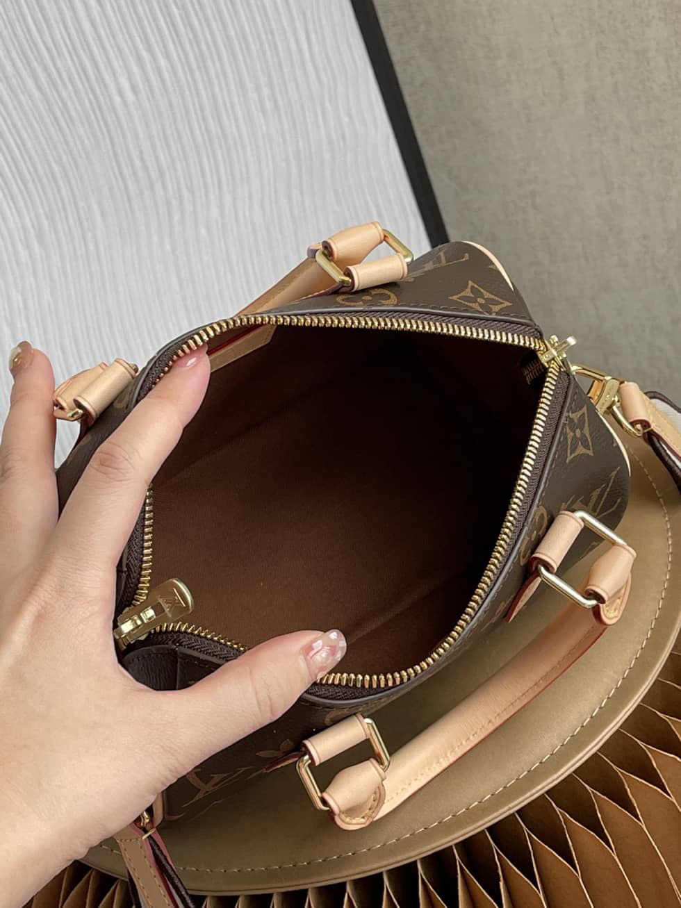 L0vis Vvtt0n Replica Bags Speedy Bandouliere 20 M45948