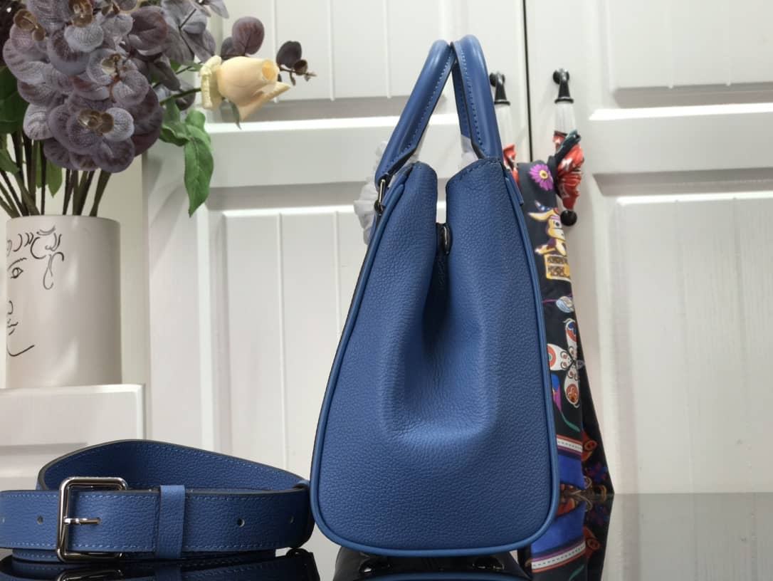 L0vis Vvtt0n Grenelle PM Tote Replica Blue M57681
