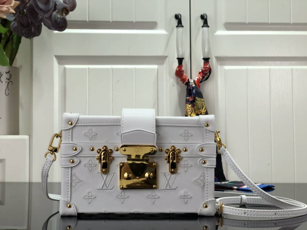 L0vis Vvtt0n Petite Malle Monogram Flou White M20745 Replica Trunk Box