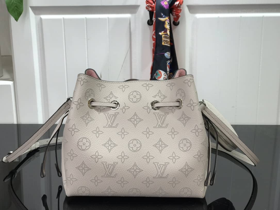L0vis Vvtt0n Bella Mahina Magnolia Leather Replica Bag M57068 Beige