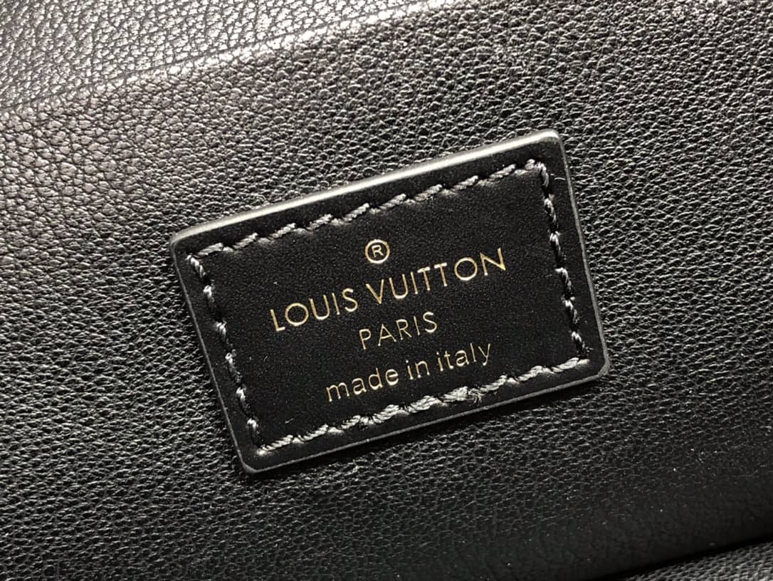 L0vis Vvtt0n Monogram Empreinte Leather Mini Handbag Replica M45850