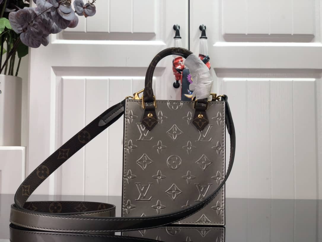 L0vis Vvtt0n Petit Sac Plat Flat Shoulder Bag Replica Gray M80169