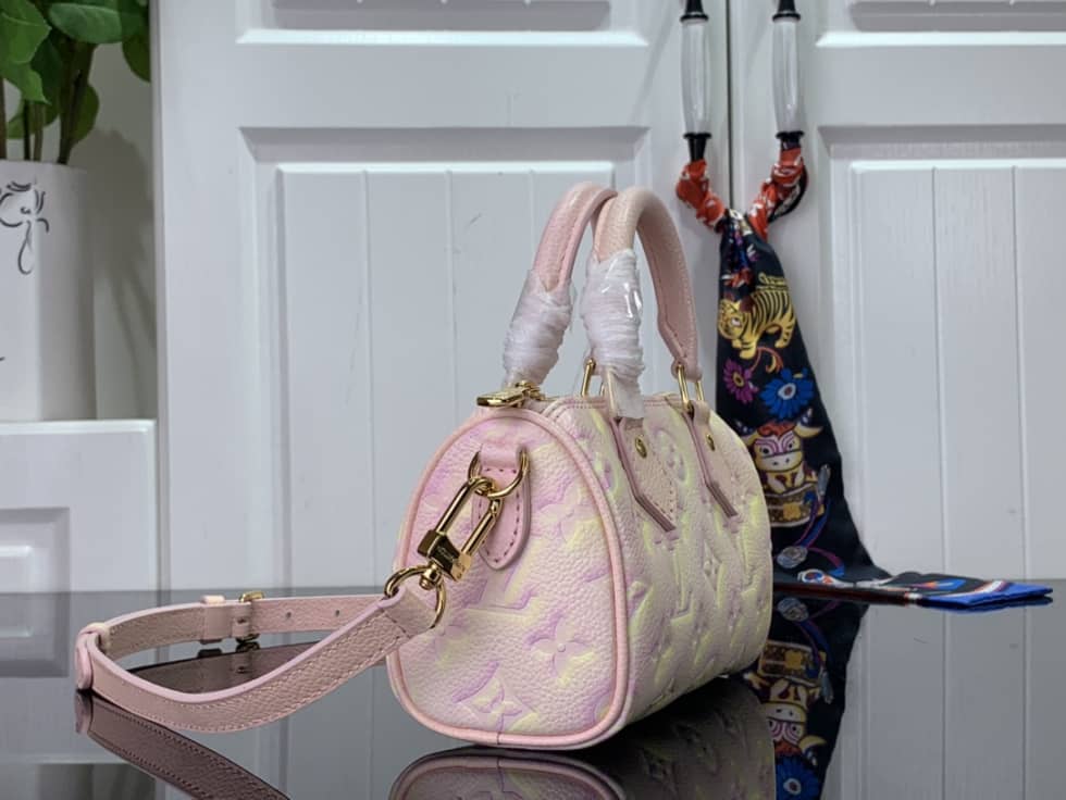 L0vis Vvtt0n Nano Speedy Pink M81508 Replica Shoulder Bag