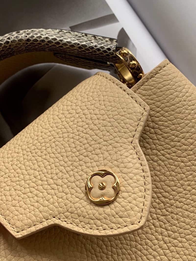 L0vis Vvtt0n Capucines Mini Replica Bag Apricot M55921