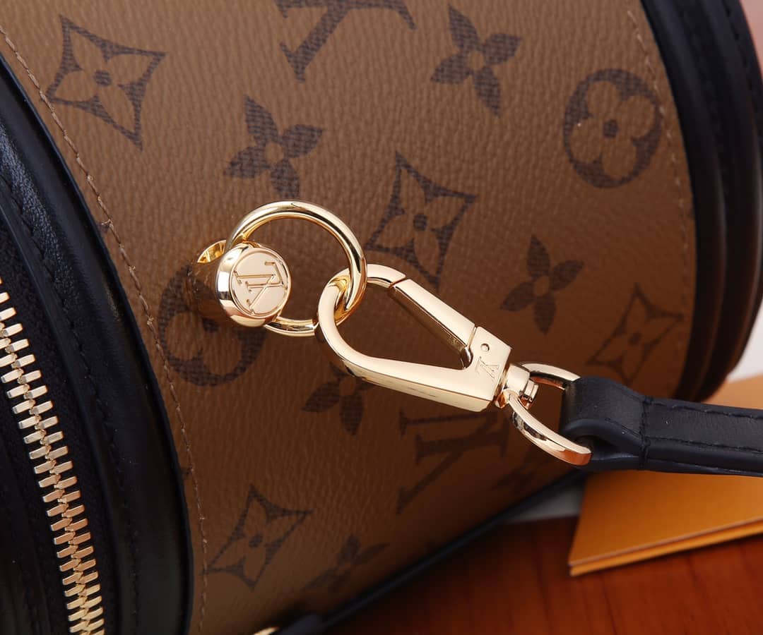L0vis Vvtt0n Cannes Monogram Reverse Womens Vanity Bag Replica M43986