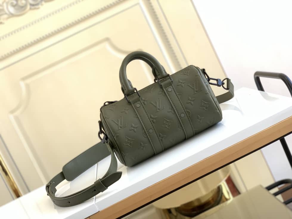 L0vis Vvtt0n Keepall XS M57961 Replica Shoulder Bag