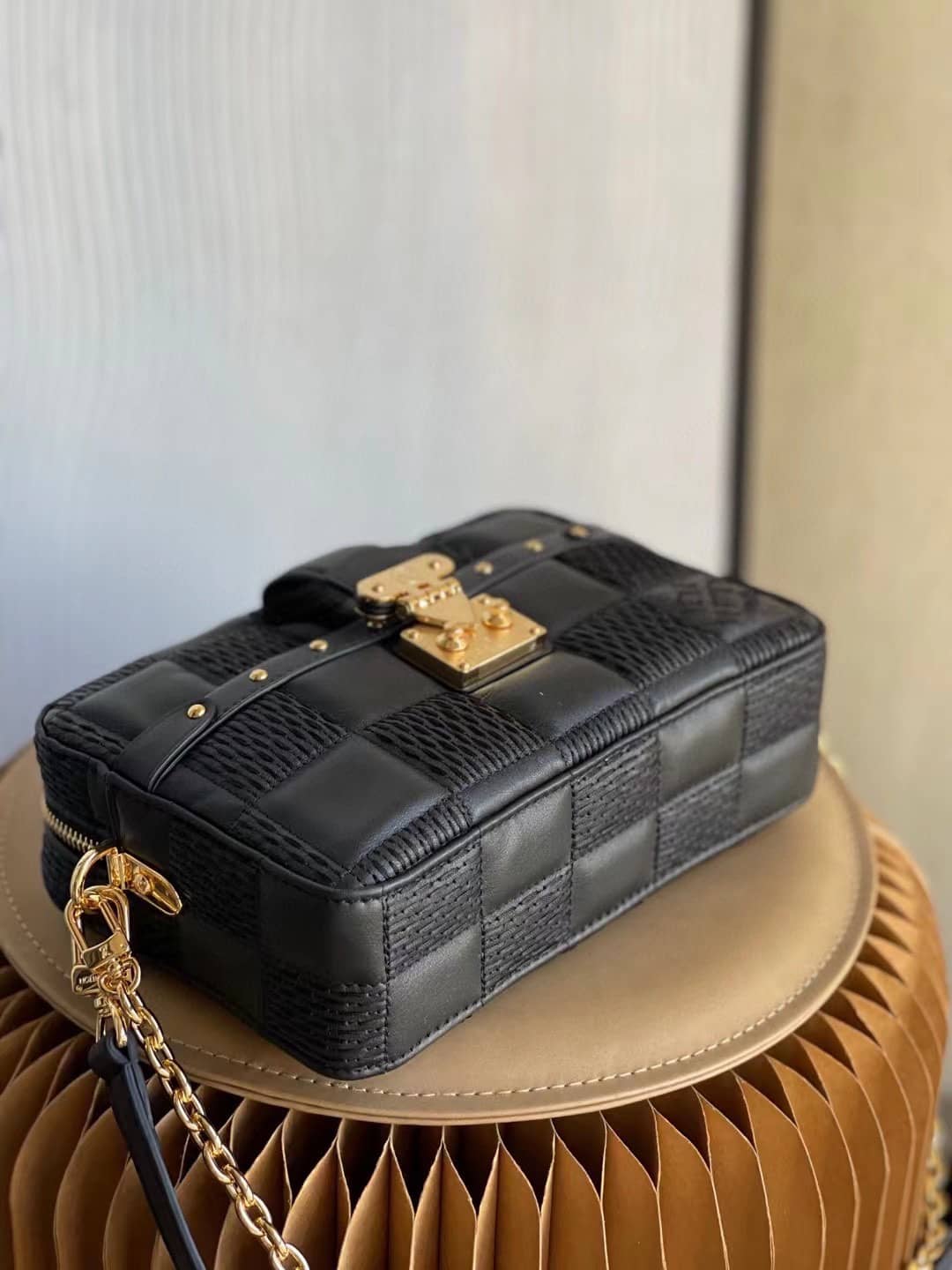 L0vis Vvtt0n Troca PM Black M59116 Replica Crossbody Bag
