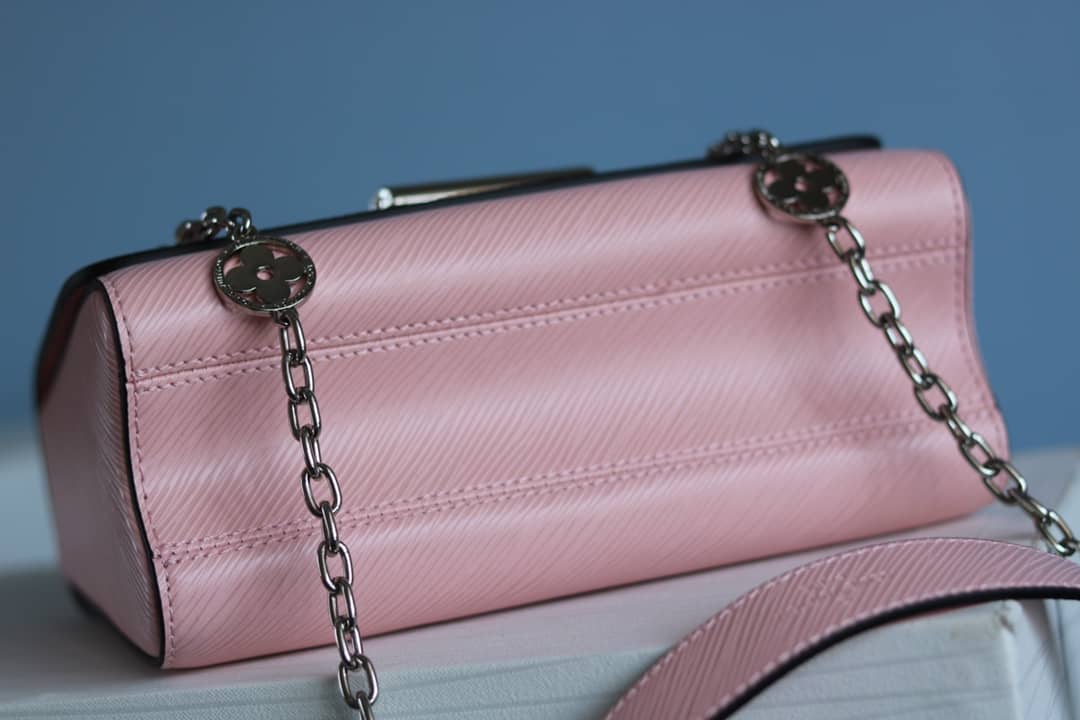 L0vis Vvtt0n Textured Epi Leather Twist Series Bag