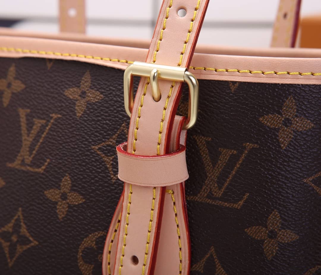 L0vis Vvtt0n Monogram Bucket Petit Replica Shoulder Bag M42238