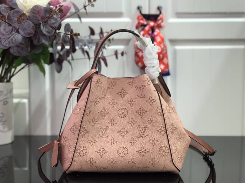 L0vis Vvtt0n Mahina Hina PM Leather Tote Replica Pink M54353