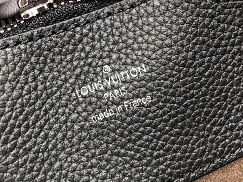 L0vis Vvtt0n Bella Mahina Black M59203 Replica Tote