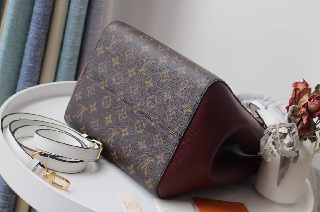 L0vis Vvtt0n Monogram Fold MM 2way Tote Replica Black M45409