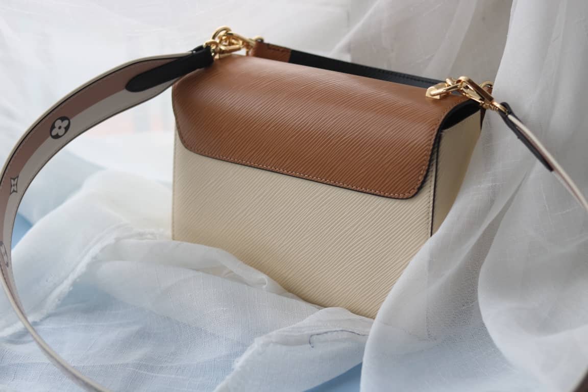 L0vis Vvtt0n Textured Epi Leather Twist Series Bag Brown