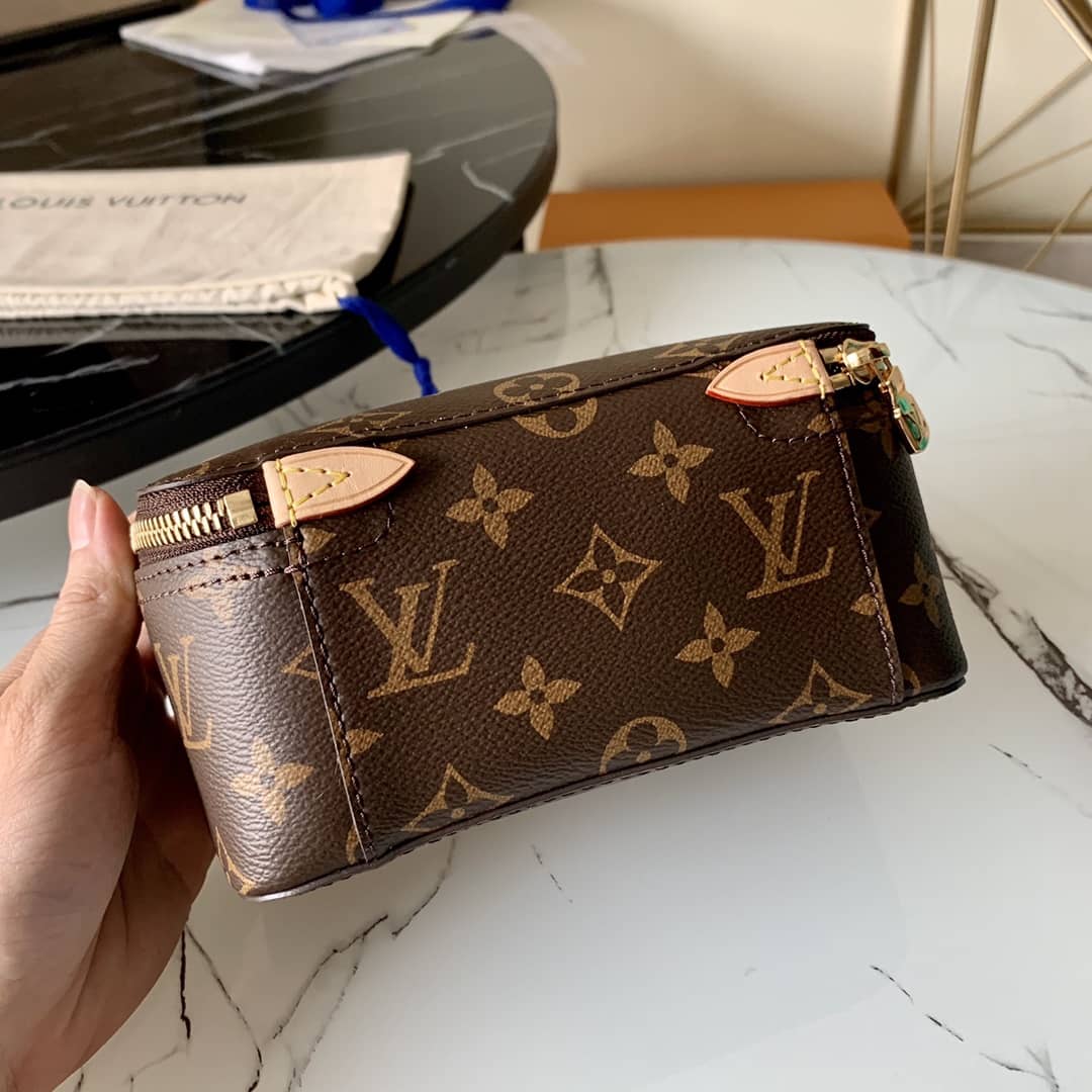 L0vis Vvtt0n Packing Cube PM Monogram Canvas Replica Bag M43688