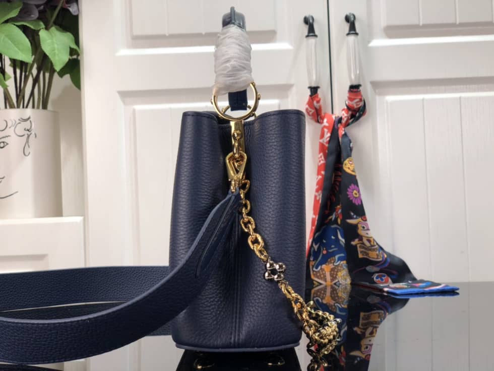 L0vis Vvtt0n Capucines BB M59065 Replica Shoulder Bag