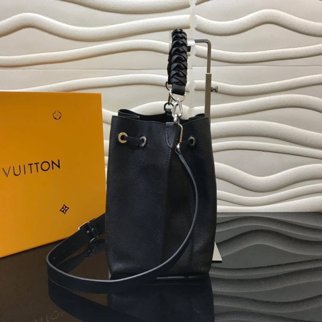 L0vis Vvtt0n Mahina Muria Replica Handbag Black M55801