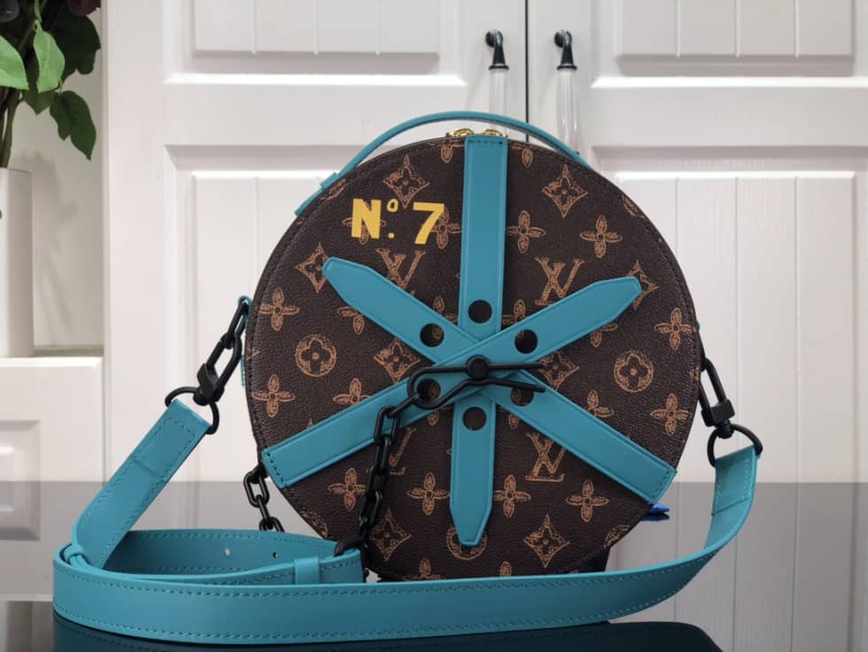 L0vis Vvtt0n Wheel Box Monogram Blue M59706 Replica Crossbody Bag