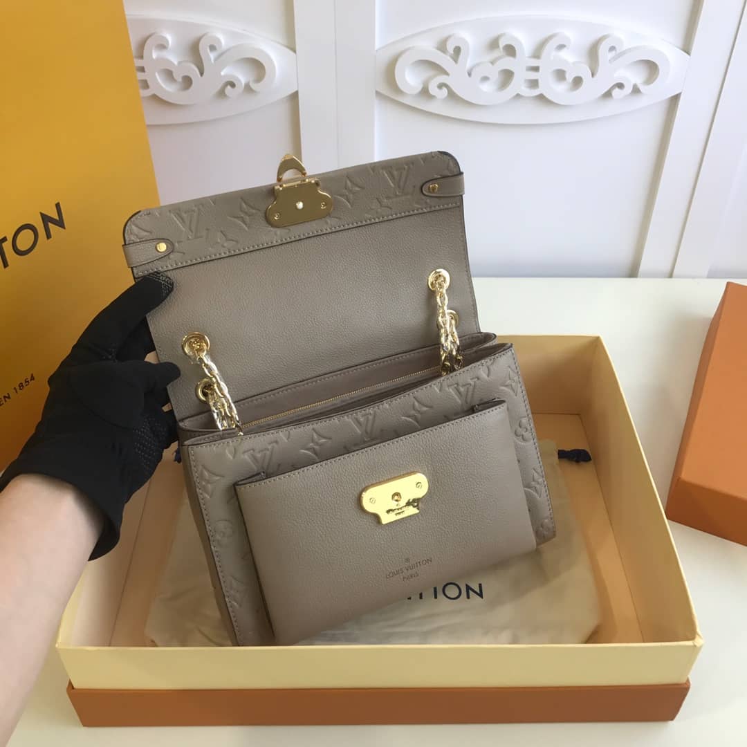 L0vis Vvtt0n Monogram Empreinte Vavin PM Chain Replica Shoulder Bag Khaki M44151