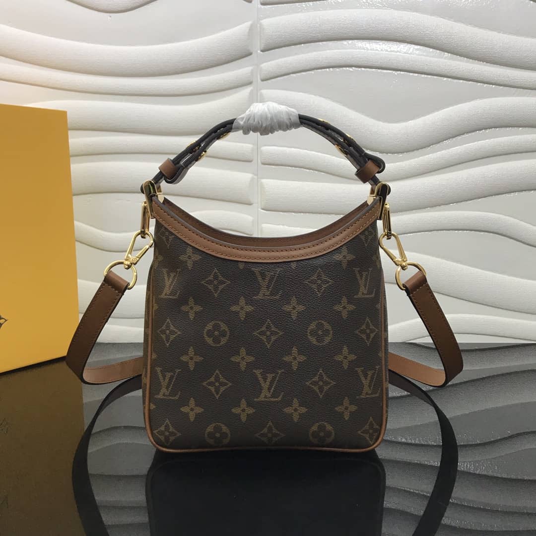 L0vis Vvtt0n Monogram Dauphine MM Replica Hobo M45195