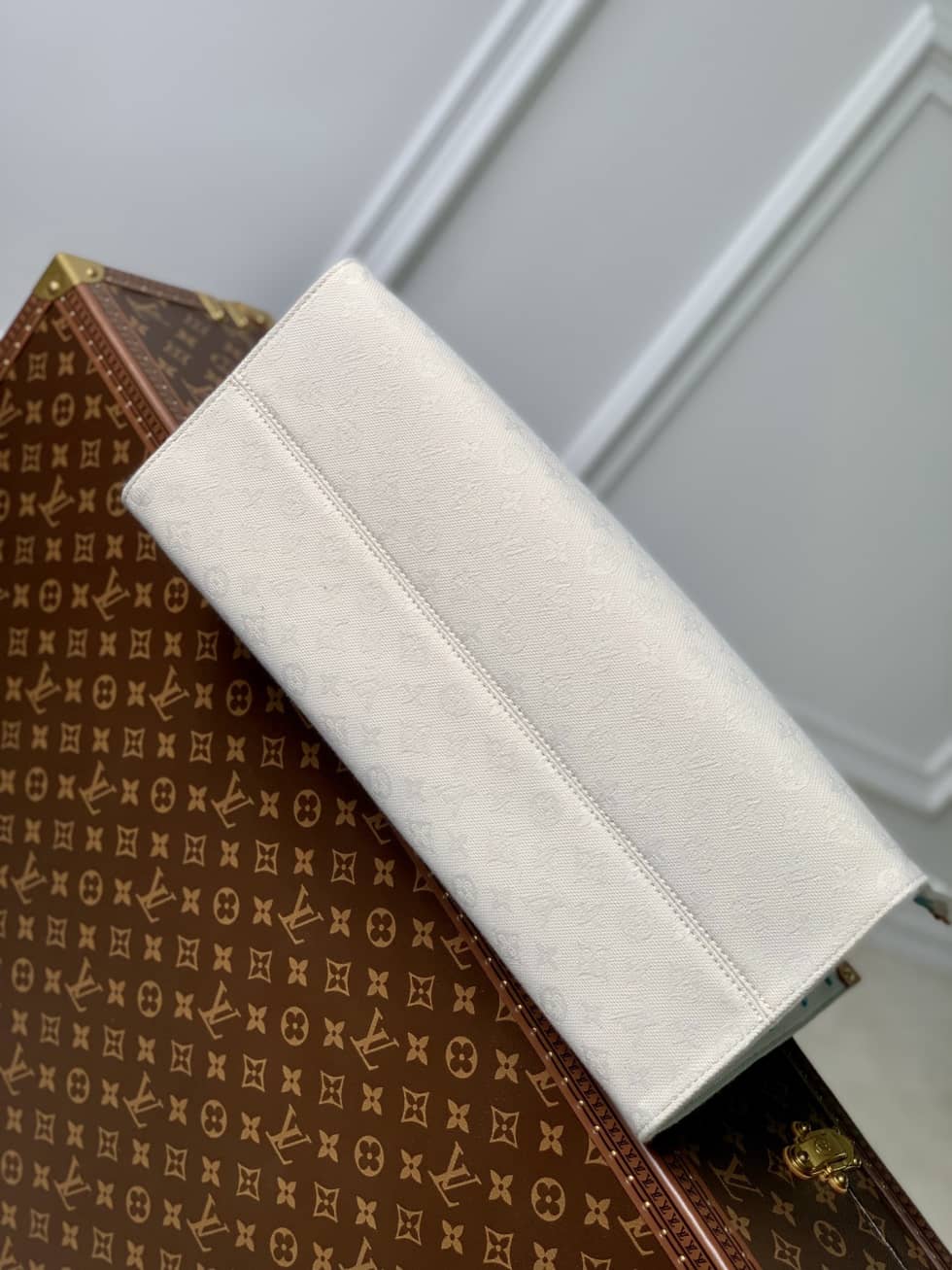 L0vis Vvtt0n OnTheGo GM M20815 Replica Tote