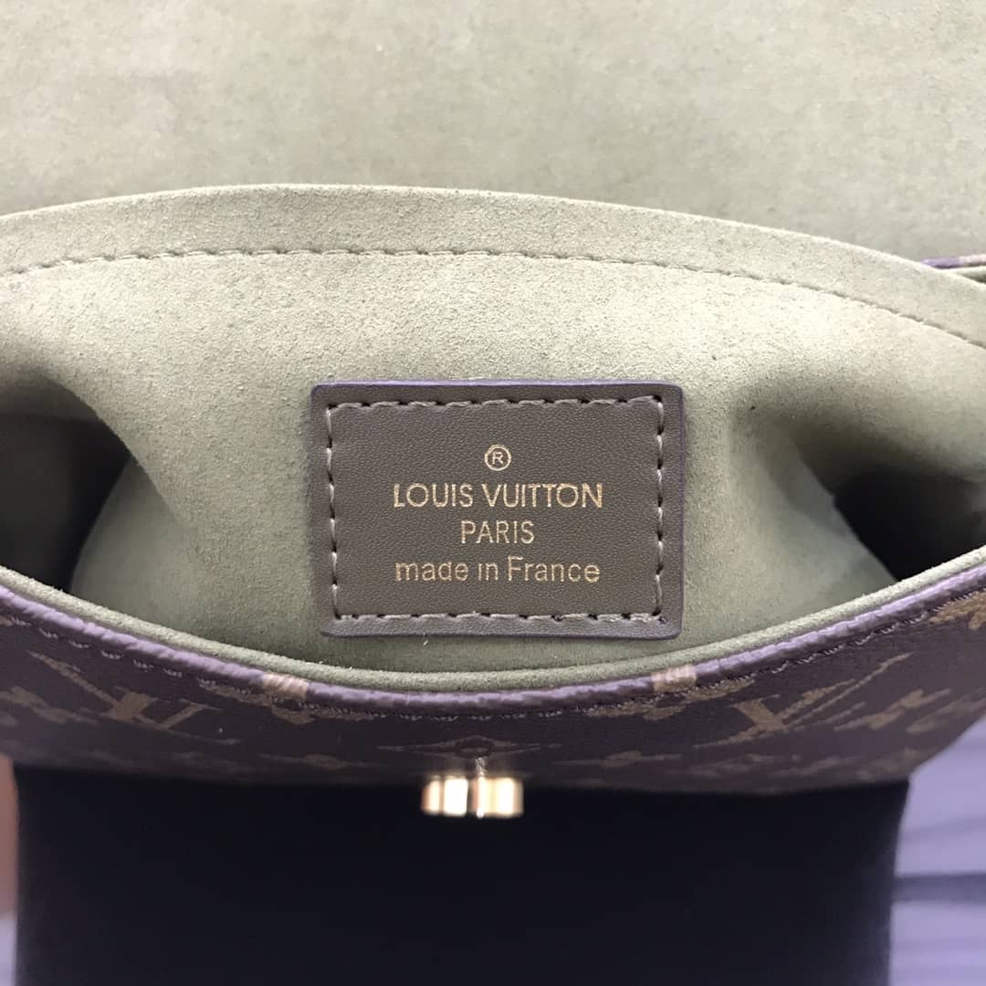 L0vis Vvtt0n Locky BB Replica Crossbody Bag Green M44321
