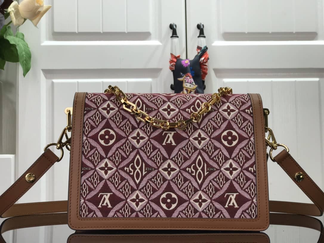 L0vis Vvtt0n Since 1854 Dauphine Mini Replica Handbag Red M57172