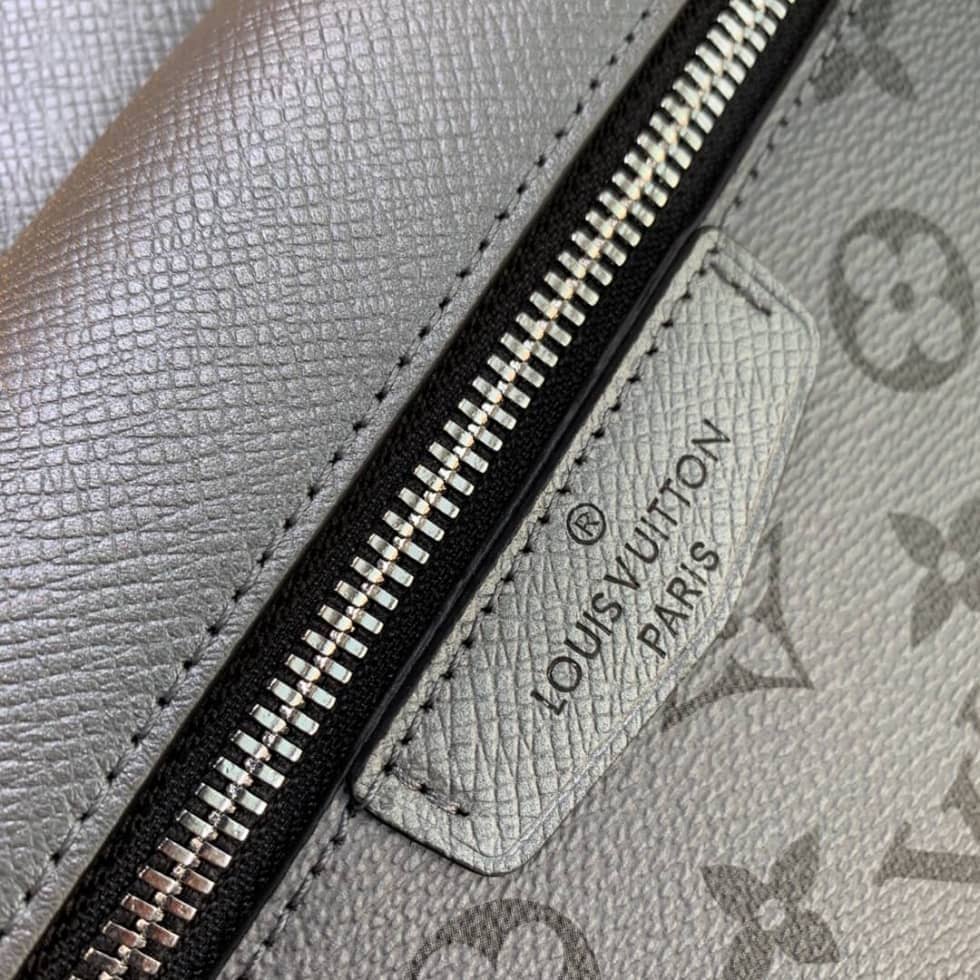 L0vis Vvtt0n Outdoor Thai Garama Silver M30830 Replica Messenger Bag