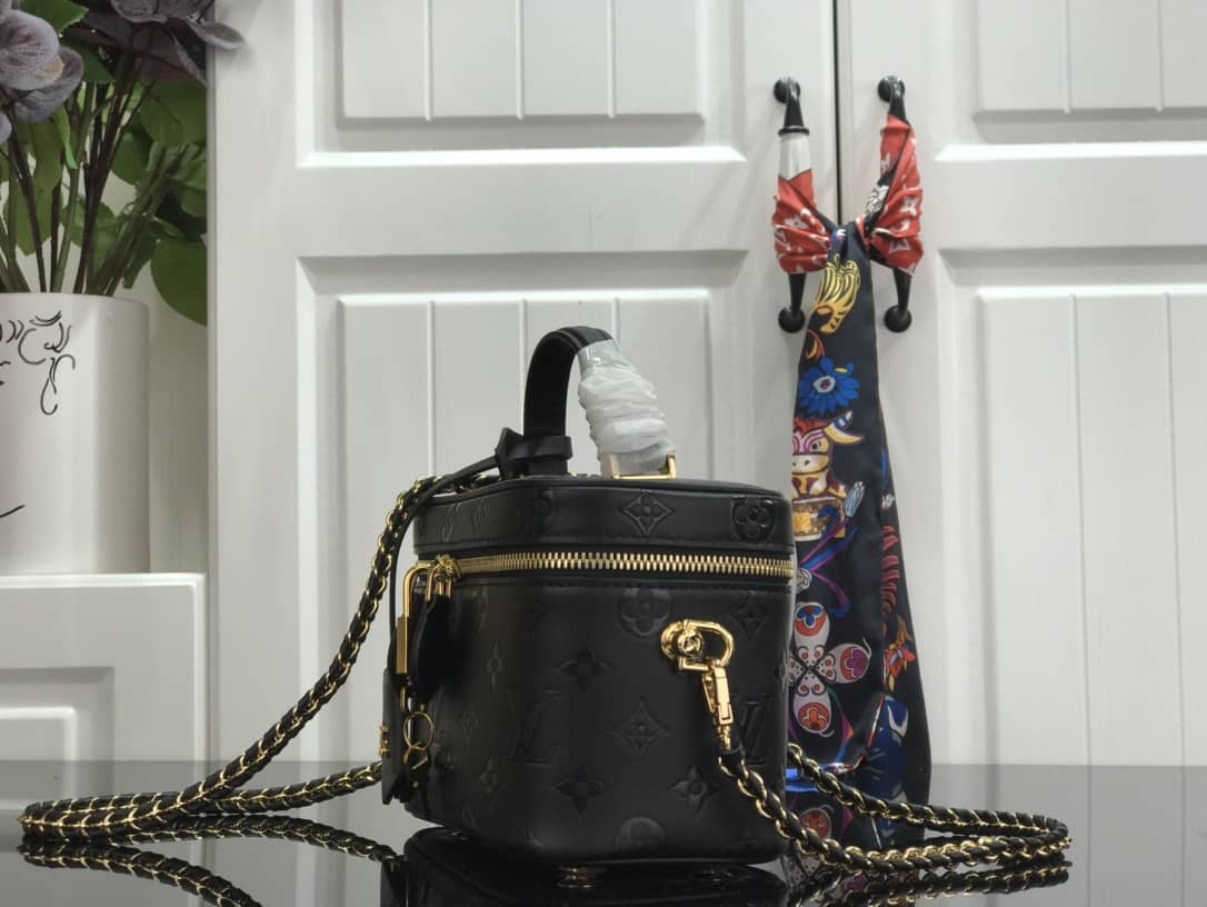 L0vis Vvtt0n Mini Beauty Case Monogram Empreinte Leather Bag Replica M44985