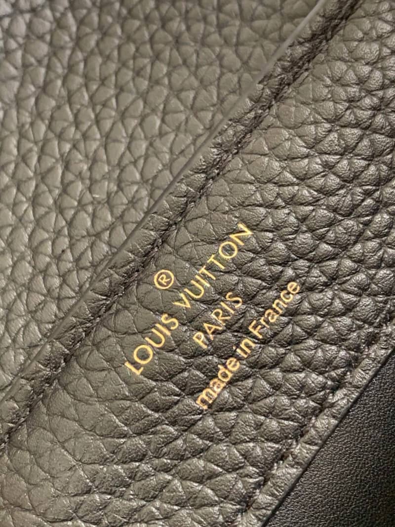 L0vis Vvtt0n Capucines Mini Replica Bag Black M55921