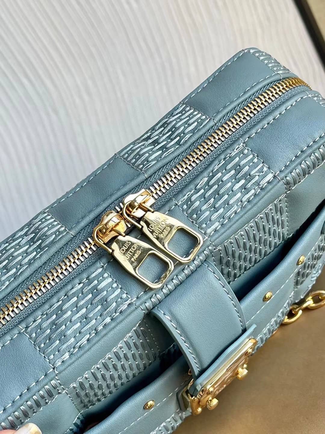L0vis Vvtt0n Troca PM Blue M59116 Replica Crossbody Bag