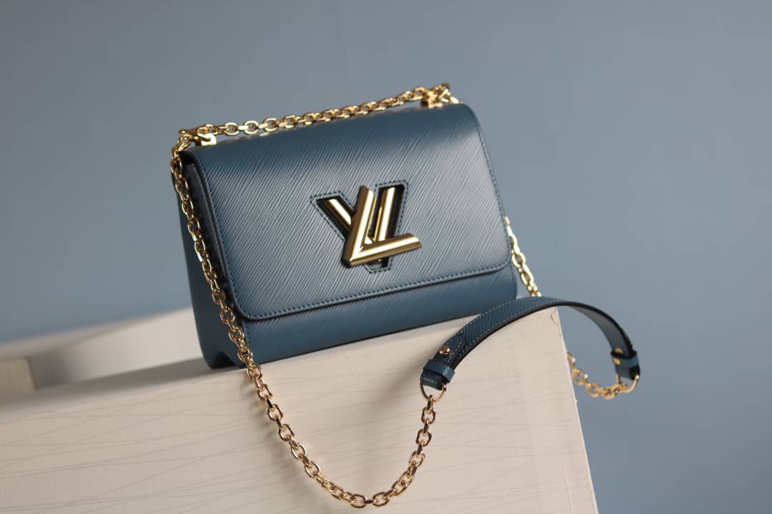 L0vis Vvtt0n Twist Bag Blue Replica M50281
