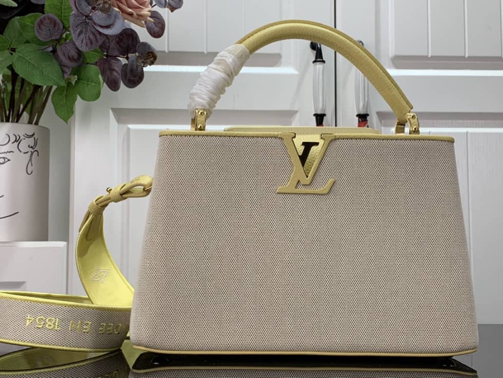 L0vis Vvtt0n Capucines MM Yellow M59872 Replica Shoulder Bag