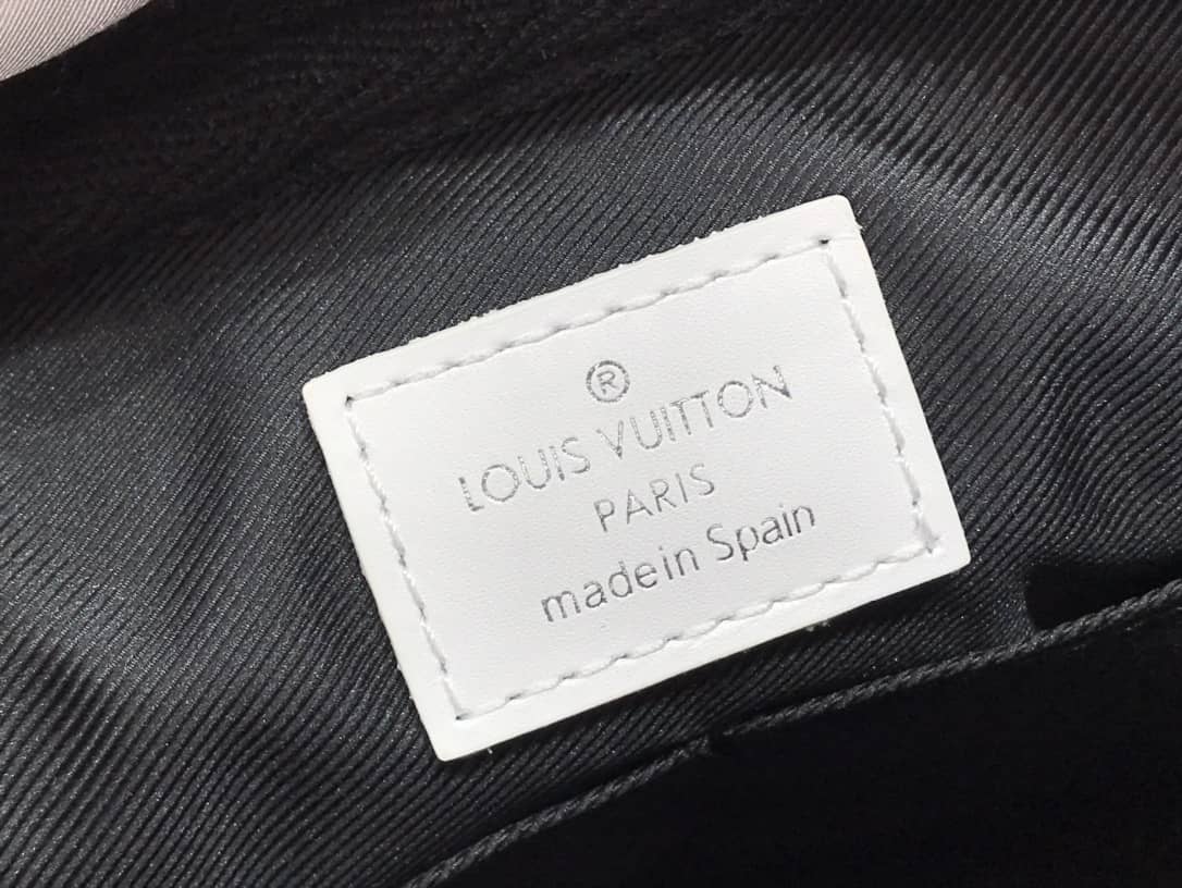 L0vis Vvtt0n Carry It Bag Monogram Reverse Canvas Replica M46115