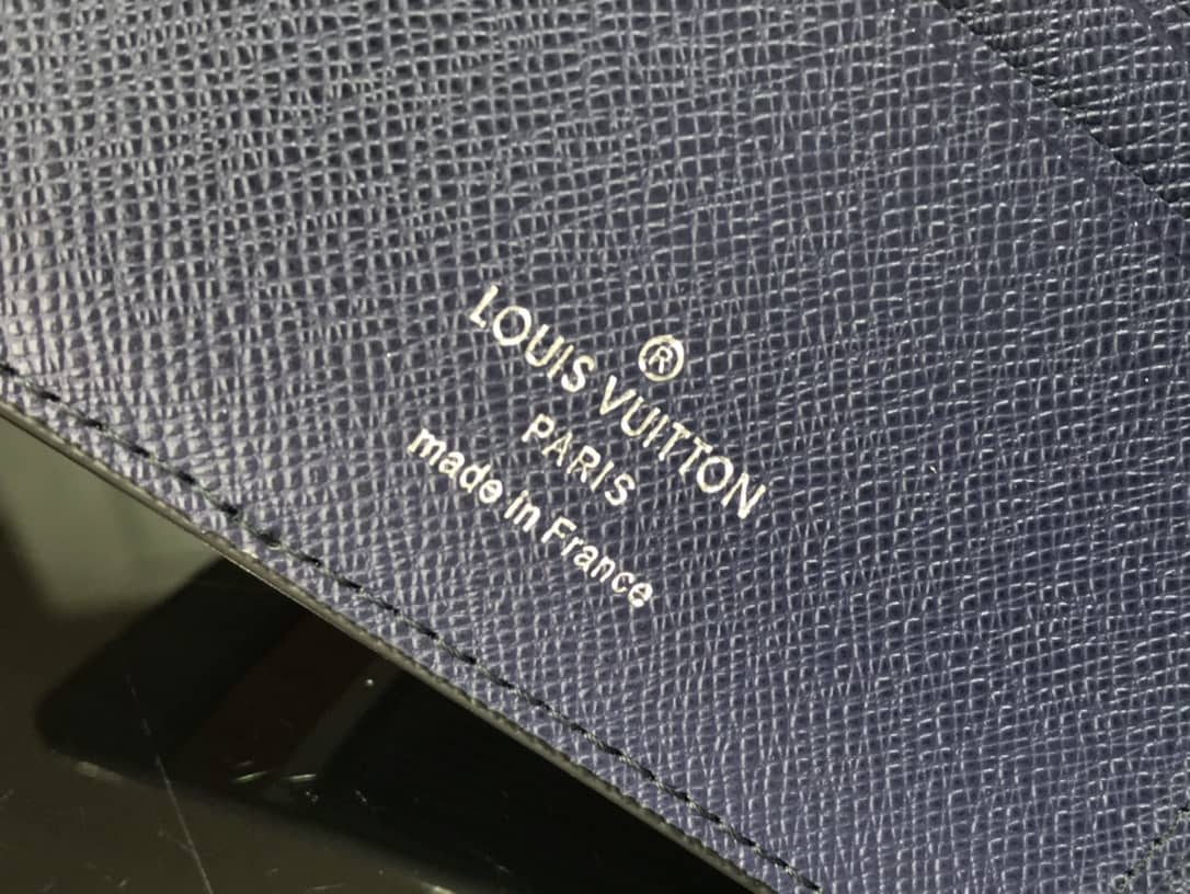 L0vis Vvtt0n Epi Damier Graphite Multiple Replica Wallet Blue M69538