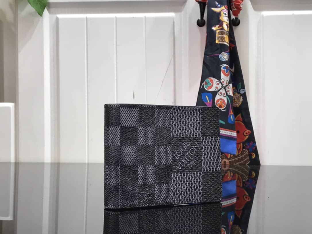 L0vis Vvtt0n Multiple Box Damier Graphite 3D Wallet Replica Black N60434