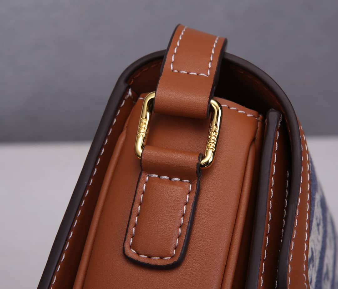 Ce1i*e Small Besace 16 Cowhide Replica Saddle Bag
