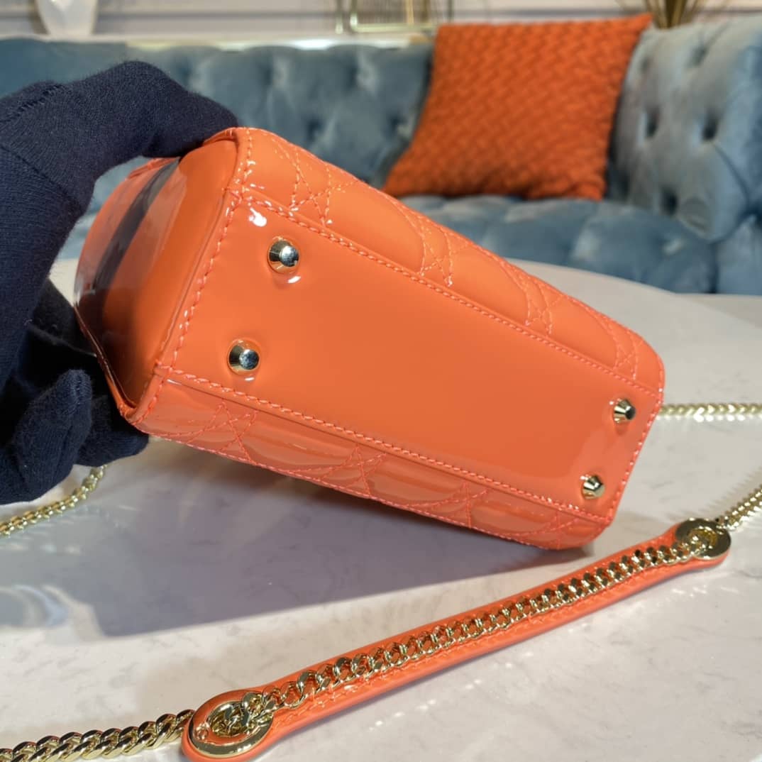 Chr1st1an D10r Lady D10r 17CM Replica Bag