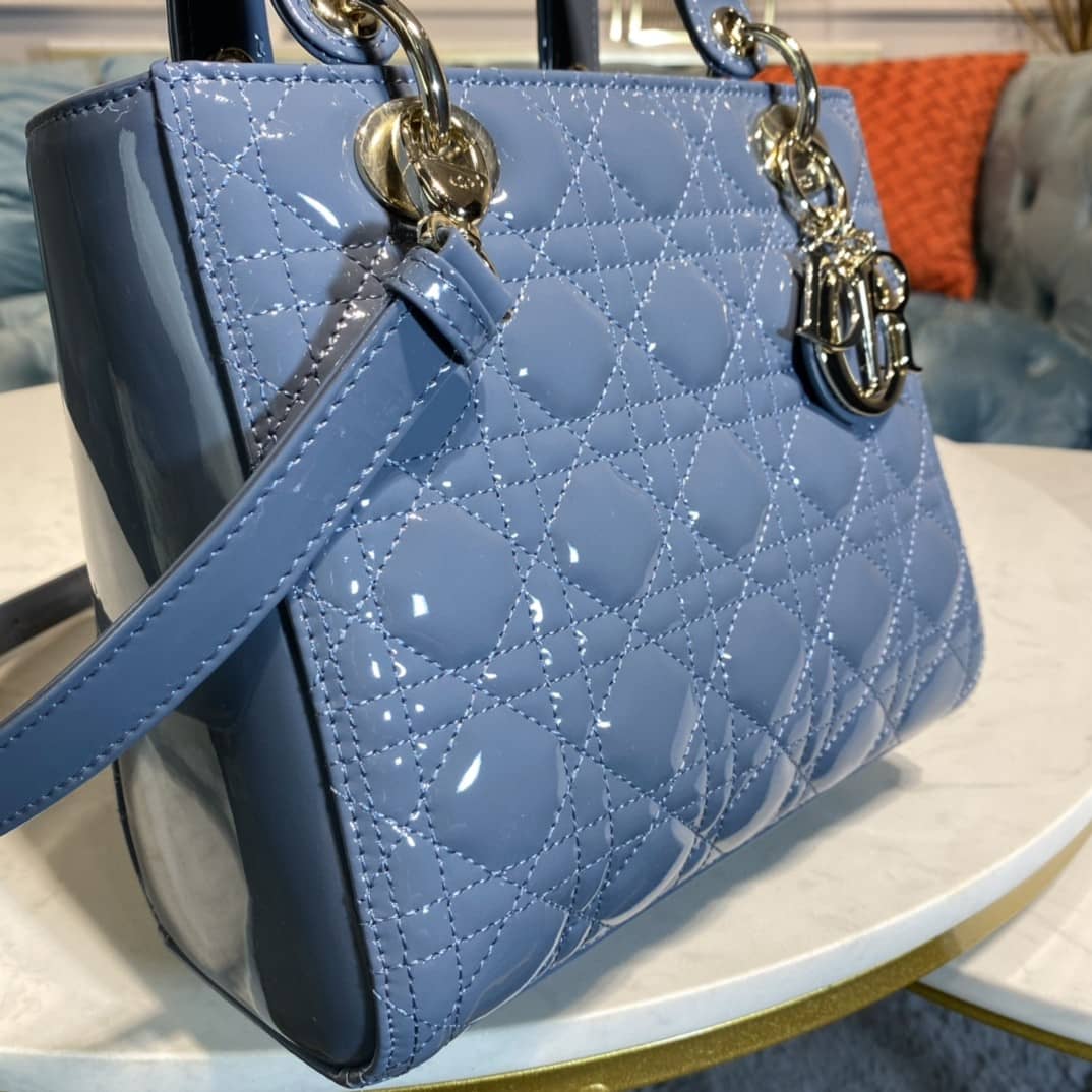 Chr1st1an D10r Lady D10r 24CM Replica Bag