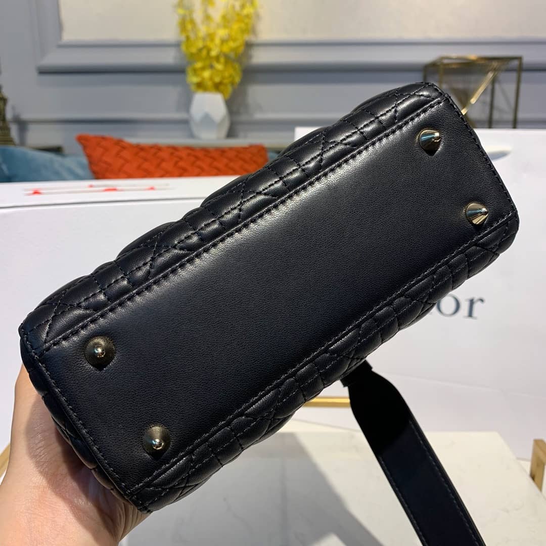 Chr1st1an D10r Lady D10r 20CM Replica Bag