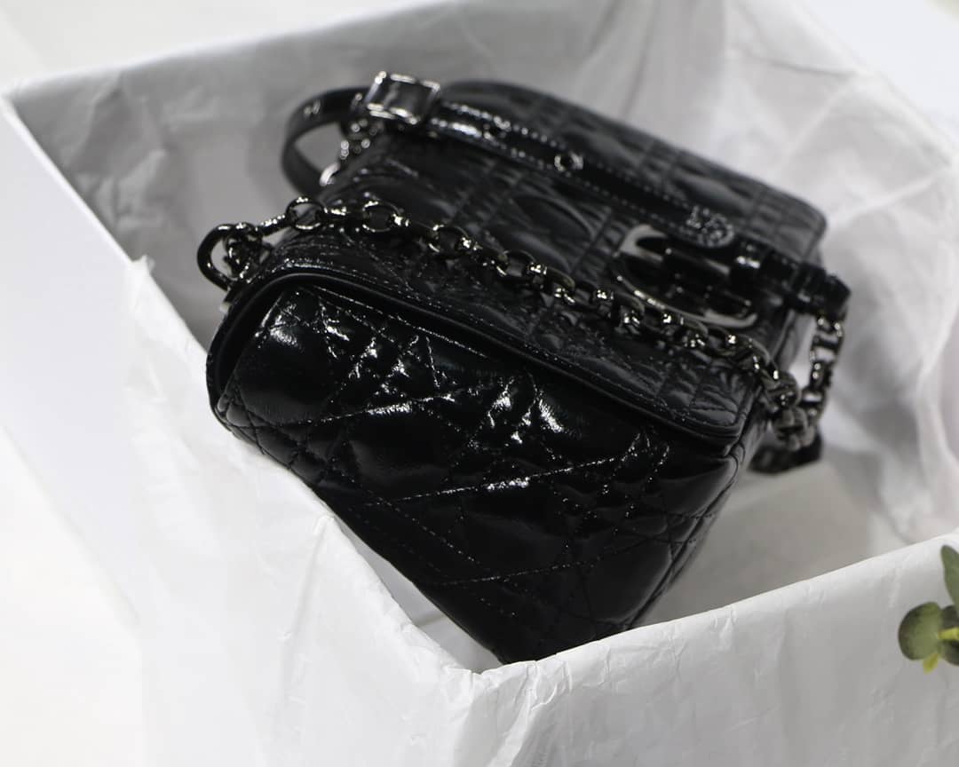 Chr1st1an D10r Caro Replica Bag