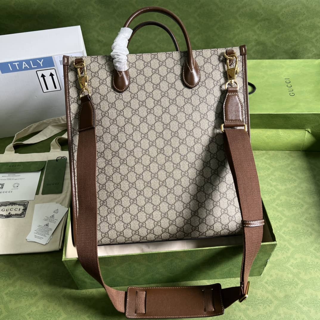 Gvc*1 Interlocking G Medium Tote Replica 674155