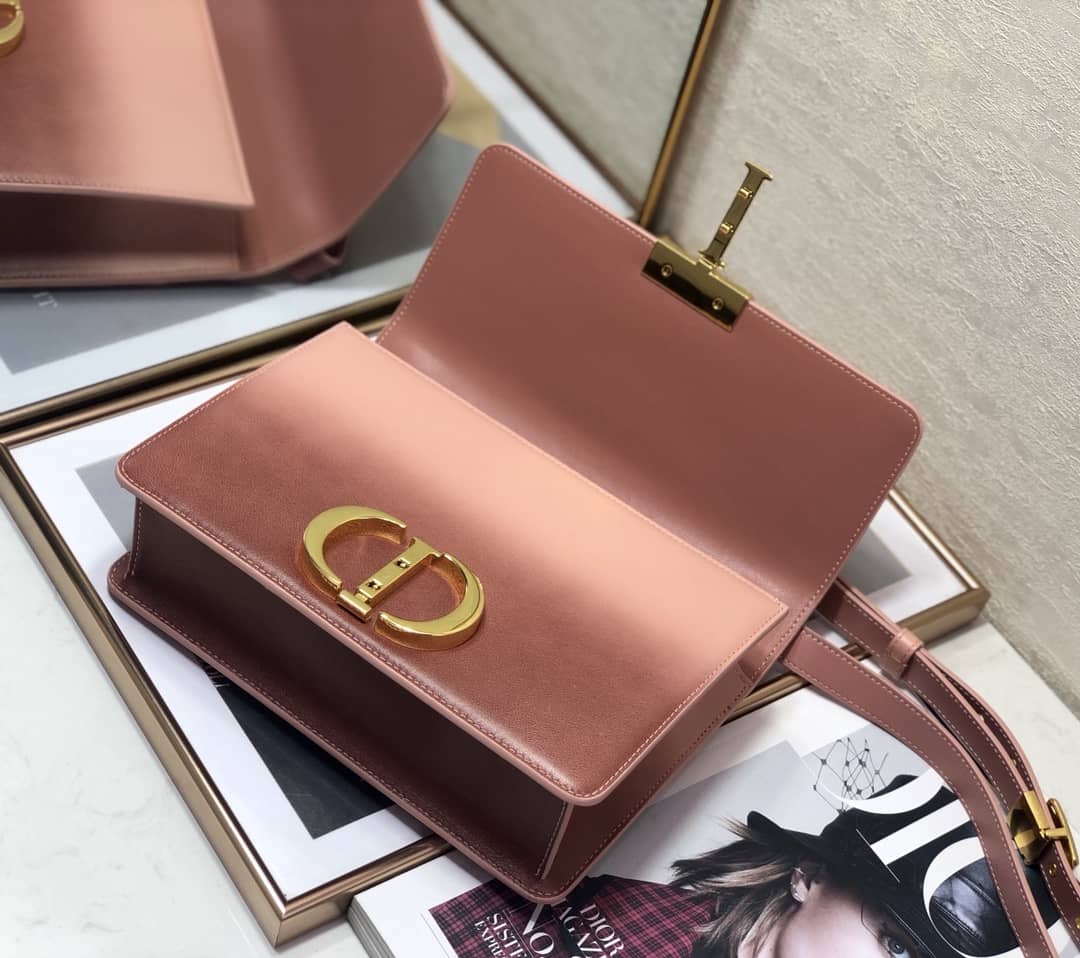 D10r Dupe Bag 30 Montaigne