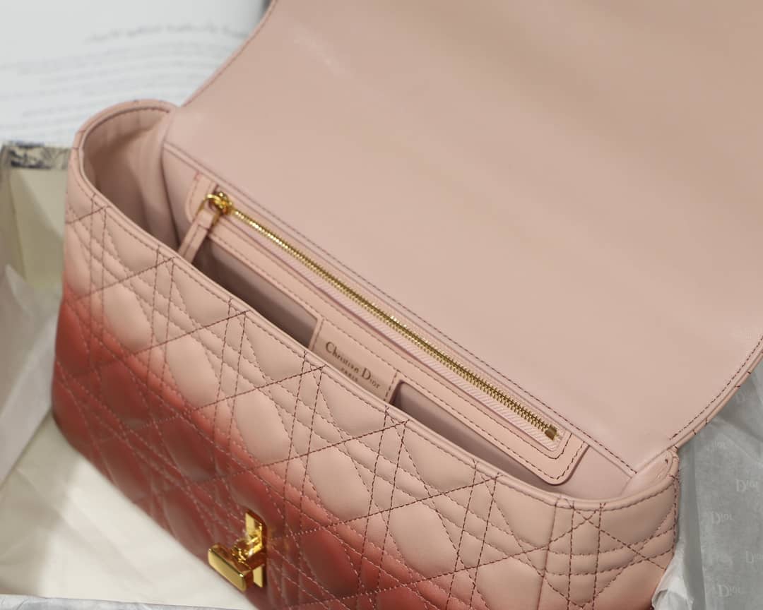 Chr1st1an D10r Caro Replica Bag