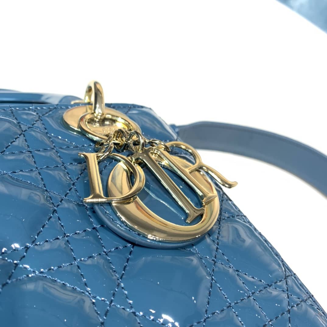 Chr1st1an D10r Lady D10r 20CM Replica Bag