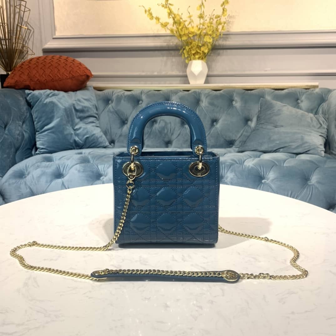 Chr1st1an D10r Lady D10r 17CM Replica Bag